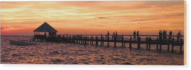 Panaramic Wood Print featuring the photograph Hut Pier in the Outer Banks by Gene Sizemore