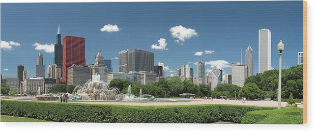 Grant Park Wood Print featuring the photograph Chicago Skyline And Buckingham Fountain by Christopherarndt