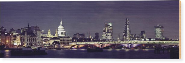 London Wood Print featuring the photograph London night #6 by Songquan Deng