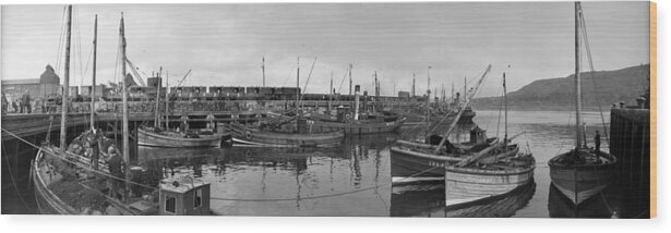 Panoramic Wood Print featuring the photograph Mallaig Harbour #1 by Alfred Hind Robinson