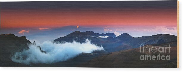 Peak Wood Print featuring the photograph Rise and Set at Haleakala's Peak by Marco Crupi