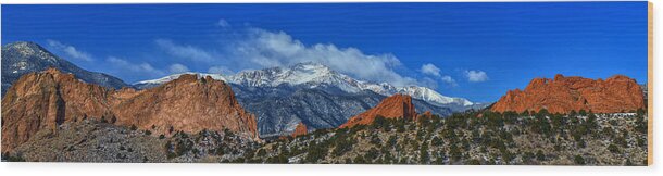 Garden Of The Gods Wood Print featuring the photograph Gateway Panorama by David Soldano