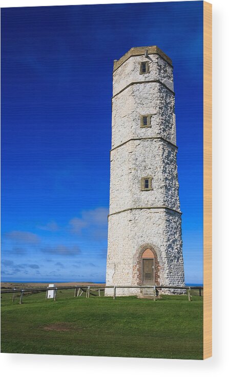 Architecture Wood Print featuring the photograph Old Lighthouse Flamborough #1 by Sue Leonard
