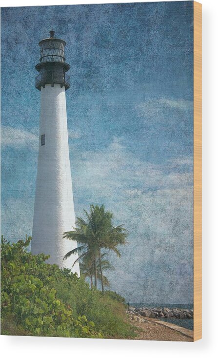 Beacon Wood Print featuring the photograph Cape Florida Lighthouse 2 by Rudy Umans