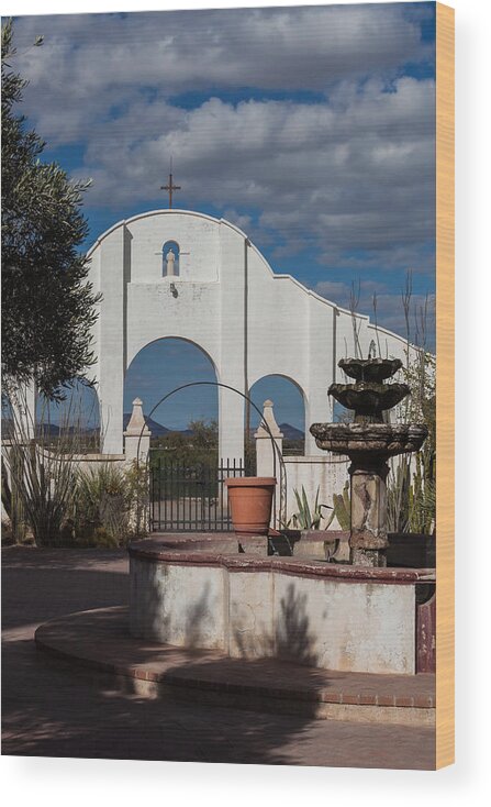 Arches Wood Print featuring the photograph Courtyard at the Mission by Ed Gleichman