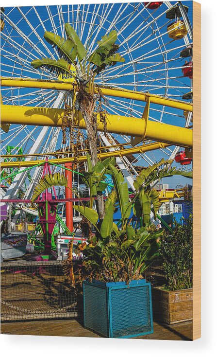 Ferris Wheel Wood Print featuring the photograph Ferris Wheel by Robert Hebert