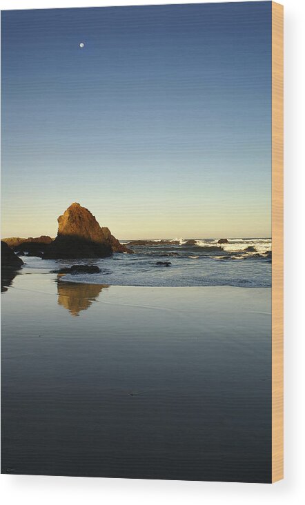 Beach Wood Print featuring the photograph Ft. Bragg Moonset by Abram House