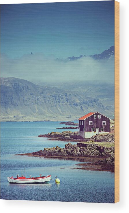 Water's Edge Wood Print featuring the photograph Iceland by Xavierarnau