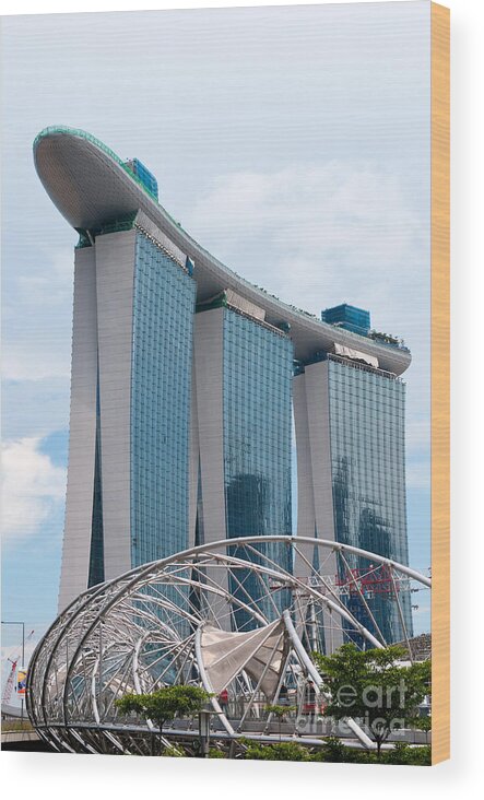Singapore Wood Print featuring the photograph Marina Bay Sands Hotel 01 by Rick Piper Photography