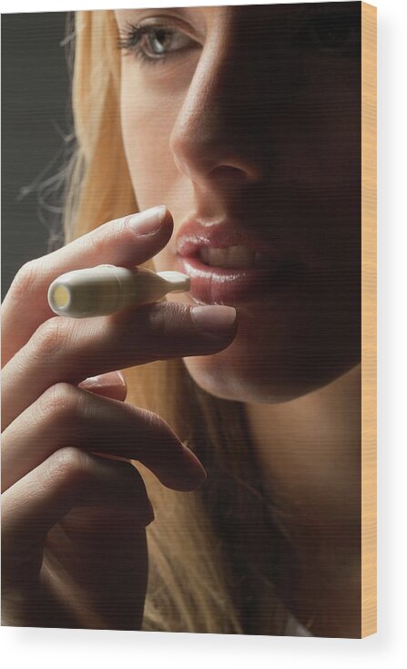 Nicotine Inhaler Wood Print featuring the photograph Nicotine Inhaler by Saturn Stills/science Photo Library