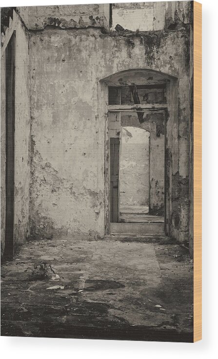 Door Wood Print featuring the photograph Enter the Past by Kandy Hurley