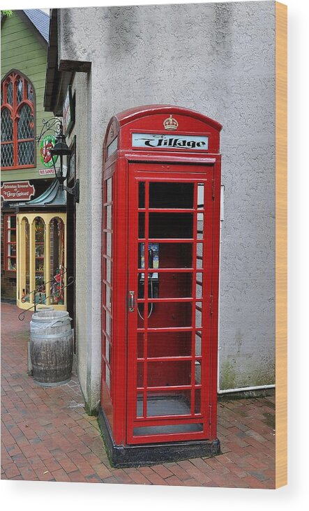 Pay Phone Wood Print featuring the photograph Pay Phone by Todd Hostetter