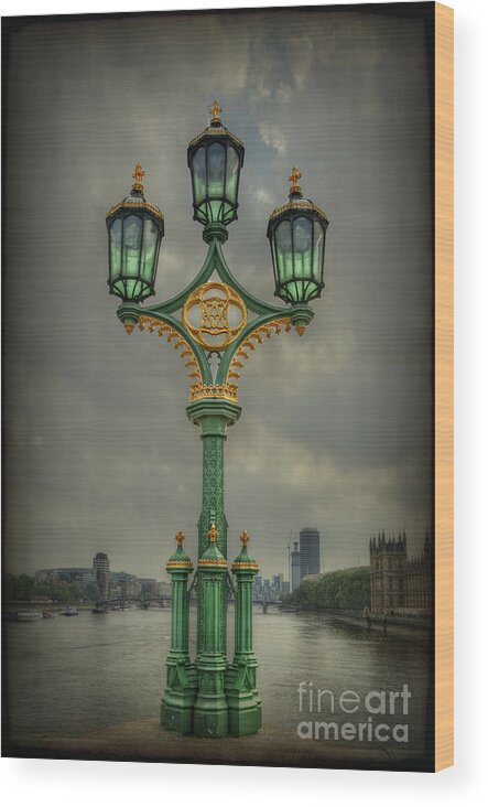 London Wood Print featuring the photograph Rise Above City by Evelina Kremsdorf