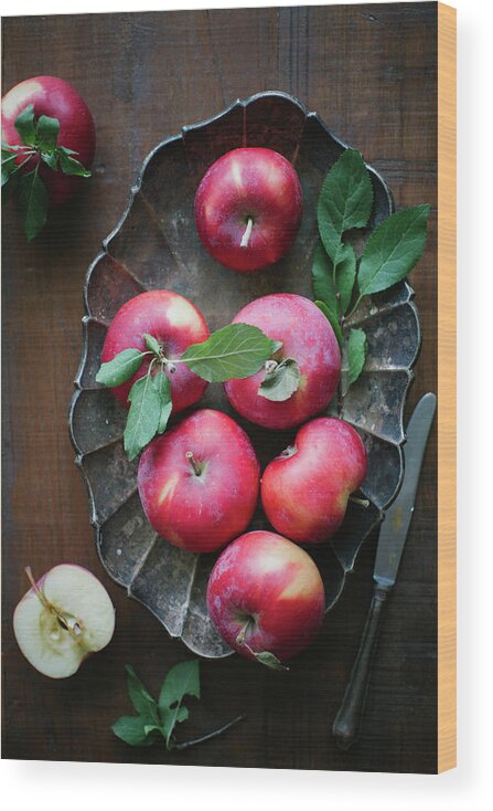 Plant Stem Wood Print featuring the photograph Seasonal Apples by Ingwervanille