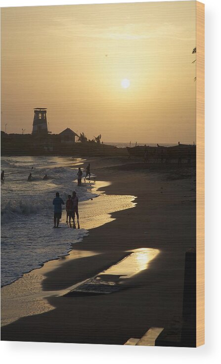 Beach Wood Print featuring the photograph The Setting by Lee Stickels