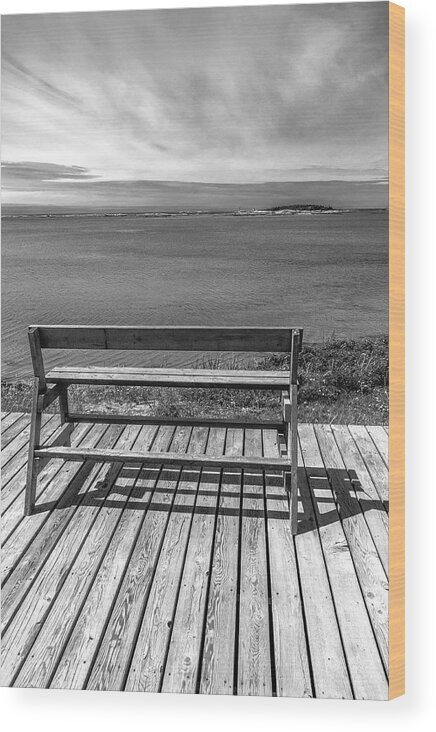 Black And White Wood Print featuring the photograph View across the ocean by Arkady Kunysz