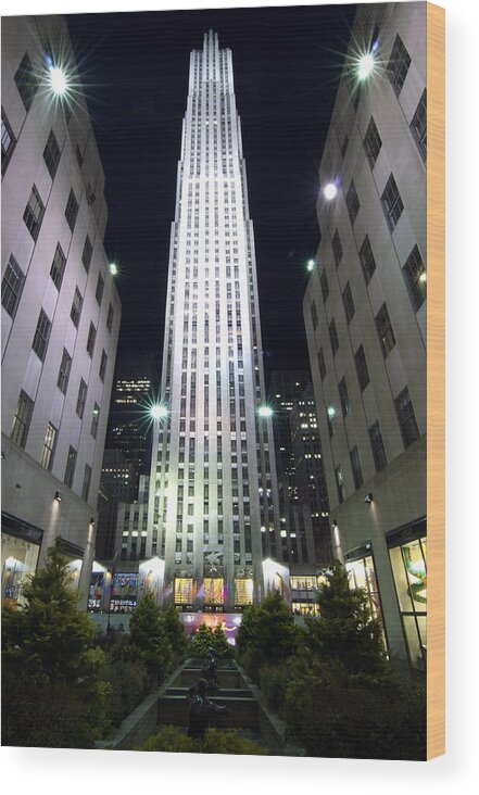 New York City Wood Print featuring the photograph 30 Rock by Michael Dorn