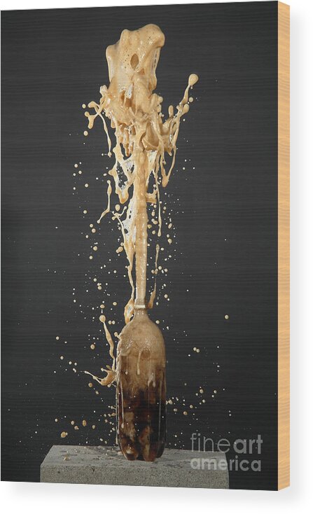 Mentos Wood Print featuring the photograph Mentos And Soda Reaction #6 by Ted Kinsman