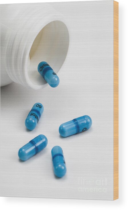 Alli Wood Print featuring the photograph Alli Capsules by Photo Researchers