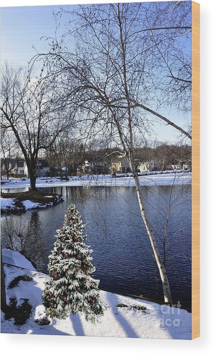 Lake Wood Print featuring the digital art Christmas Tree by the Lake by Digital Designs By Dee