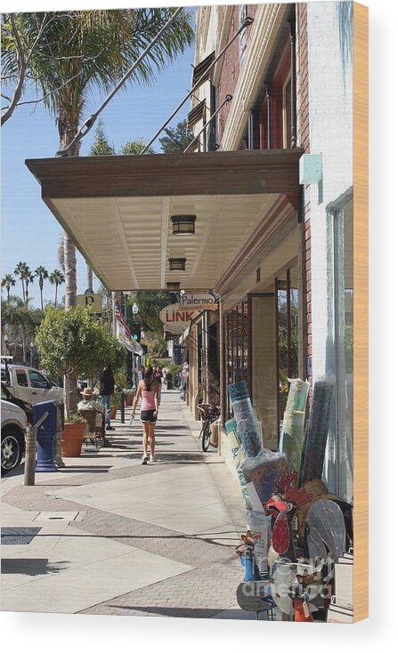 Ventura Wood Print featuring the photograph Sidewalk by Henrik Lehnerer