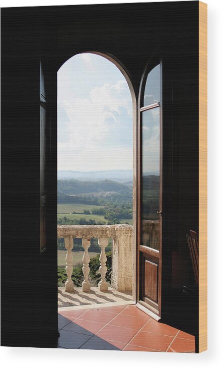 Italy Wood Print featuring the photograph Sunlight and Shadow by Vicki Hone Smith