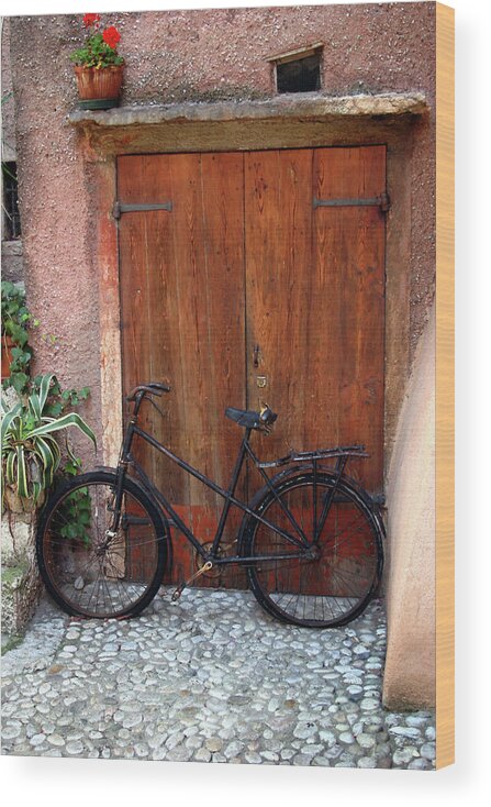 Autumn Wood Print featuring the photograph The bicycle by Emanuel Tanjala