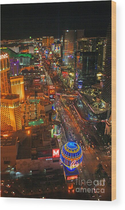 Las Vegas Wood Print featuring the photograph The Paris Balloon by Randy Harris