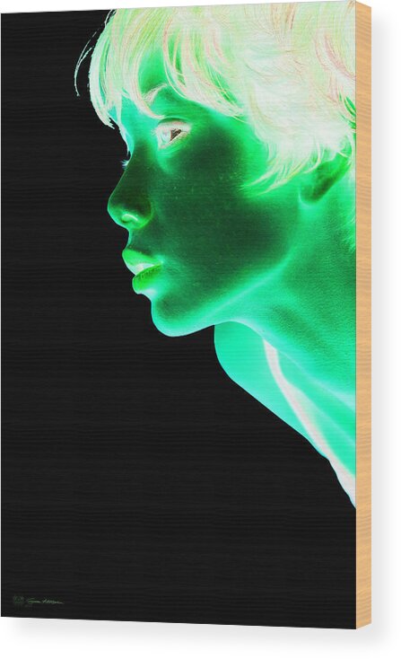 'visual Art Pop' Collection By Serge Averbukh Wood Print featuring the photograph Inverted Realities - Green #1 by Serge Averbukh