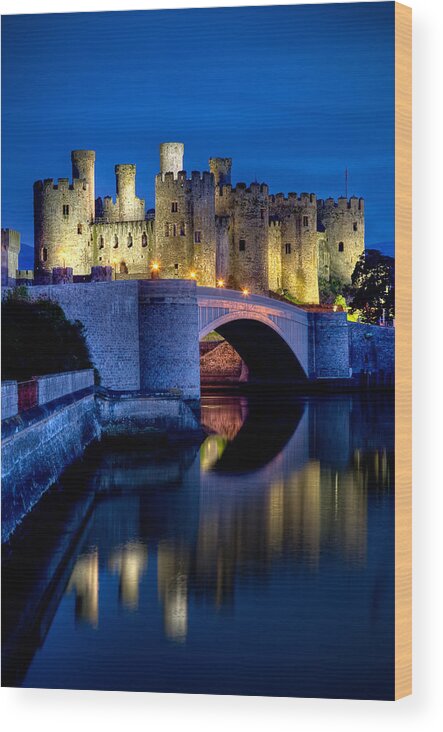 Wales Wood Print featuring the photograph Conwy Castle by Peter OReilly