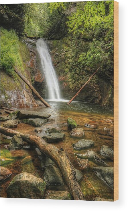Courthouse Falls Wood Print featuring the photograph Courthouse Falls by Carol Montoya