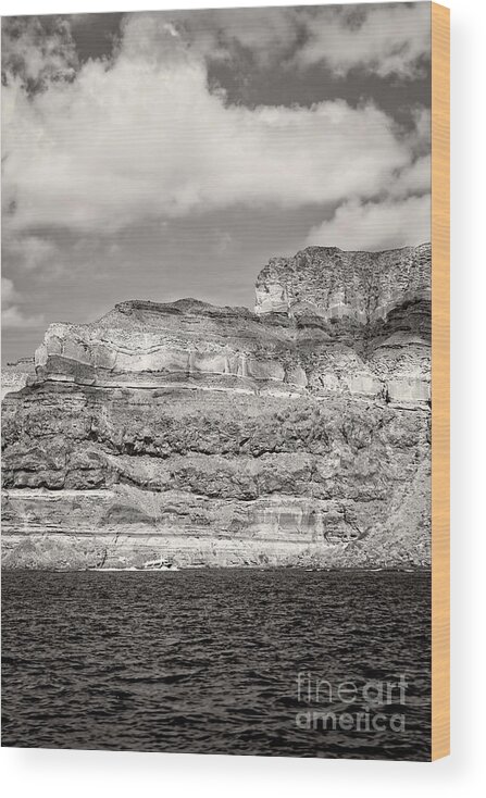 Greece Wood Print featuring the photograph Cyclades Scenic by HD Connelly