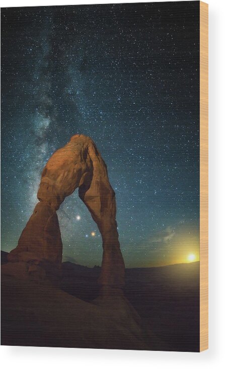 Delicate Arch Wood Print featuring the photograph Delicate Arch Moonset by Darren White