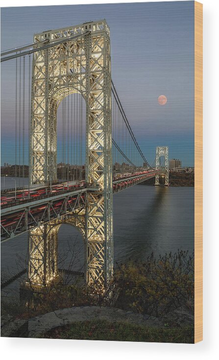 George Washington Bridge Wood Print featuring the photograph George Washington Bridge Moon Rising by Susan Candelario
