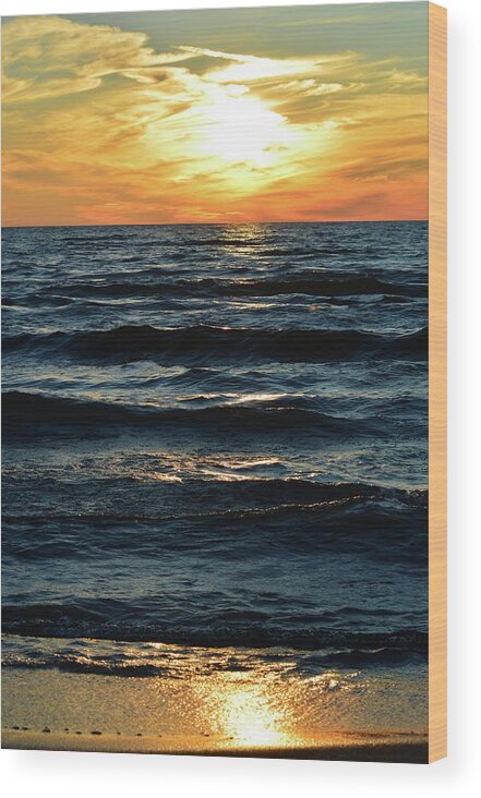 Abstract Wood Print featuring the photograph Golden Light In The Sky And Sand by Lyle Crump