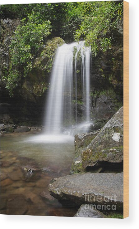 Grotto Falls Vertical Wood Print featuring the photograph Grotto Falls Vertical by Jemmy Archer