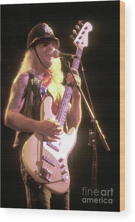 Hard Rock Wood Print featuring the photograph Lynyrd Skynyd - Leon Wilkeson by Concert Photos
