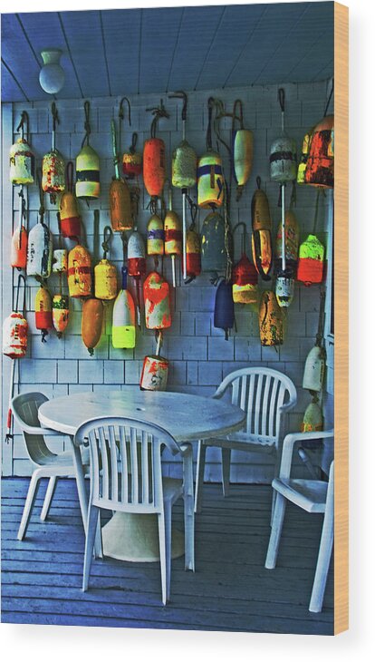 Cafe Wood Print featuring the photograph Outdoor cafe, Block Island, RI by Bill Jonscher