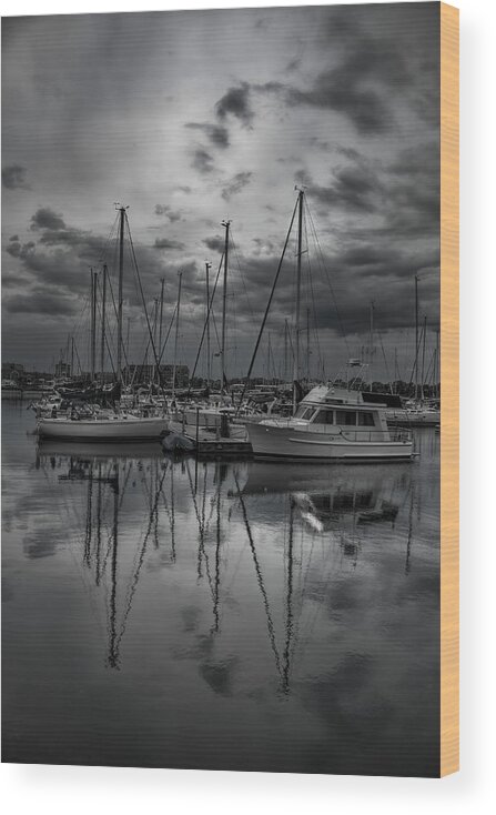 Black And White Wood Print featuring the photograph Reefpoint Marina in Black and White by Dale Kauzlaric