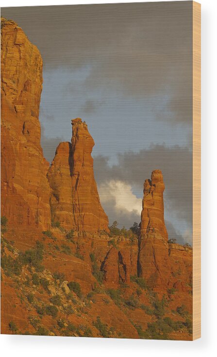 Red Rocks Wood Print featuring the photograph Sedona Sunset by Tom Kelly