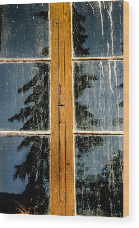 Stavkirke Wood Print featuring the photograph Stavkirke Reflection by KG Thienemann