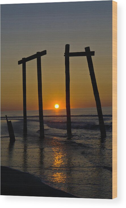 Portrait Wood Print featuring the photograph Sunrise at Ocean City by Louis Dallara