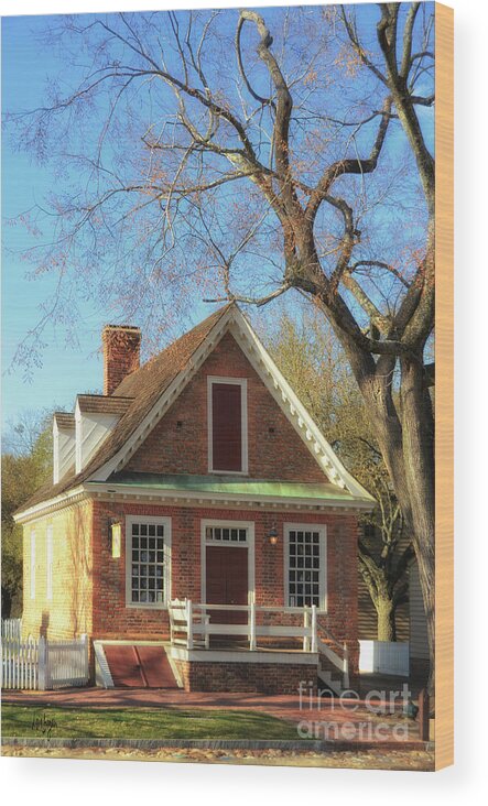 Williamsburg Wood Print featuring the photograph The Prentis Store, Colonial Williamsburg by Lois Bryan