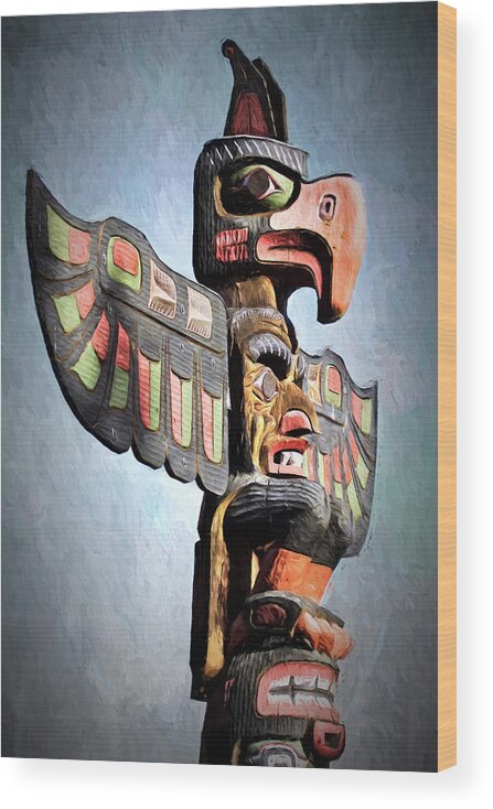 Totem Poles Wood Print featuring the photograph Thunderbird Totem Pole - Thunderbird Park, Victoria, British Columbia by Peggy Collins