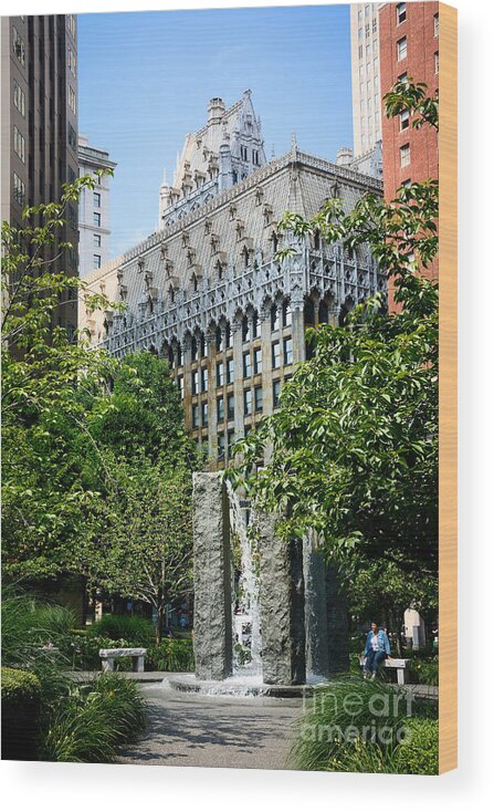 Union Trust Building Wood Print featuring the photograph Union Trust Building Pittsburgh Pennsylvania by Amy Cicconi