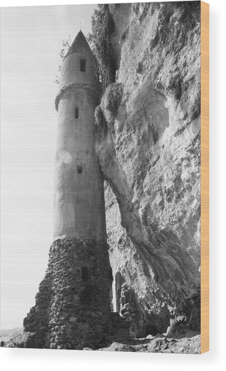 Laguna Wood Print featuring the photograph Victoria Tower by Katherine Erickson