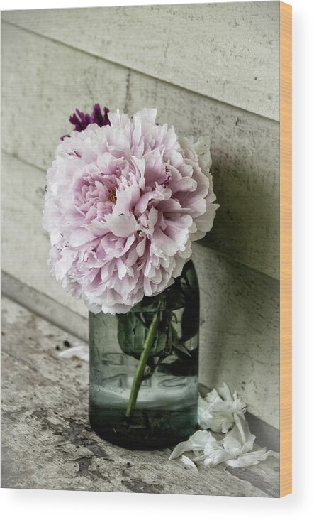Vintage Wood Print featuring the photograph Vintage Pink Peony in Ball Jar by Julie Palencia
