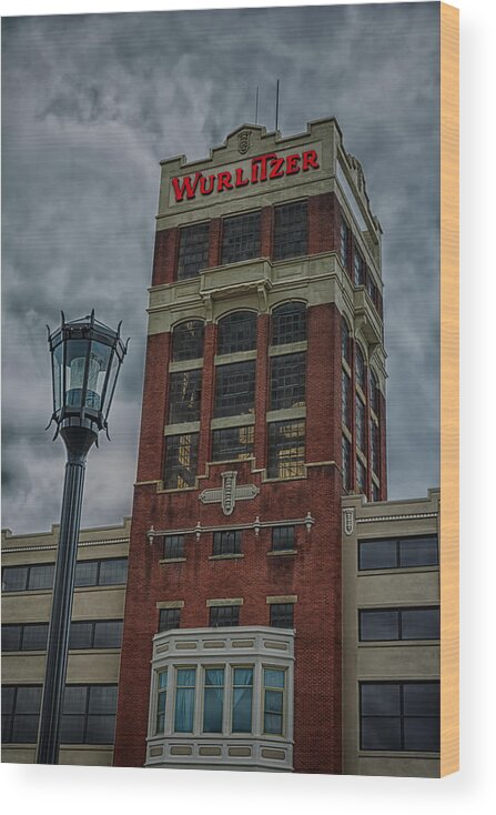 Buildings Wood Print featuring the photograph Wurlitzer 7454 by Guy Whiteley