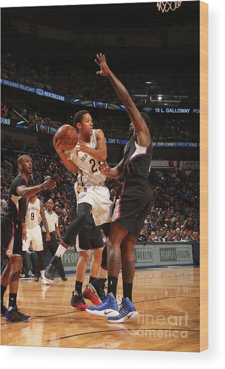 Smoothie King Center Wood Print featuring the photograph La Clippers V New Orleans Pelicans by Layne Murdoch