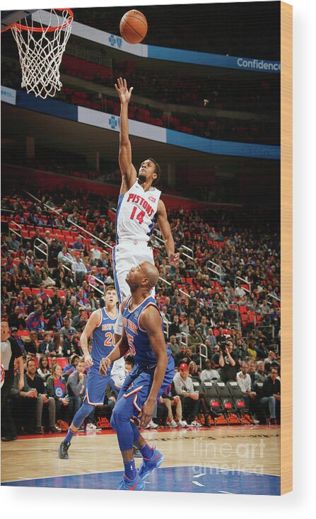 Ish Smith Wood Print featuring the photograph New York Knicks V Detroit Pistons by Brian Sevald